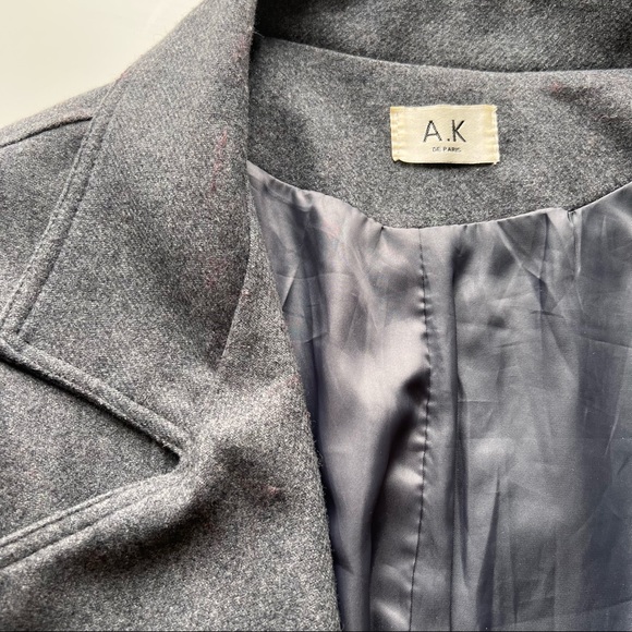 Grey Vintage Coat from A. K. De Paris - Picture 8 of 12